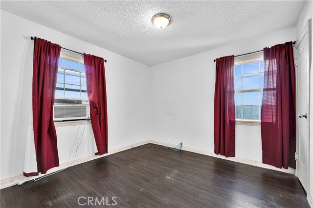 1515 E Walnut Way, Long Beach, CA 90813