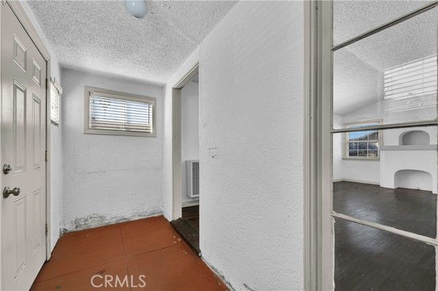 1515 E Walnut Way, Long Beach, CA 90813