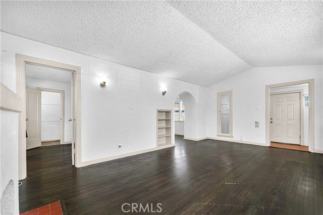 1515 E Walnut Way, Long Beach, CA 90813