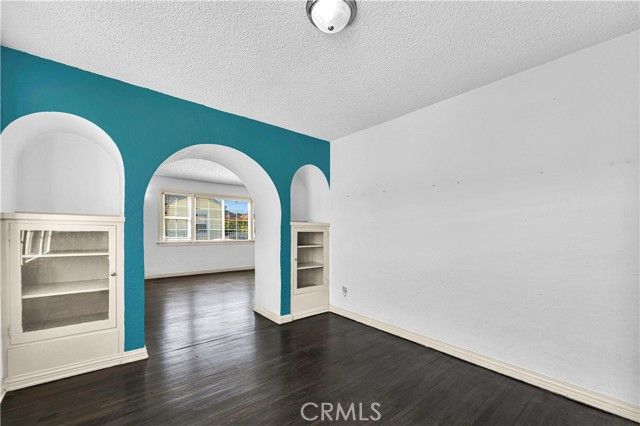 1515 E Walnut Way, Long Beach, CA 90813