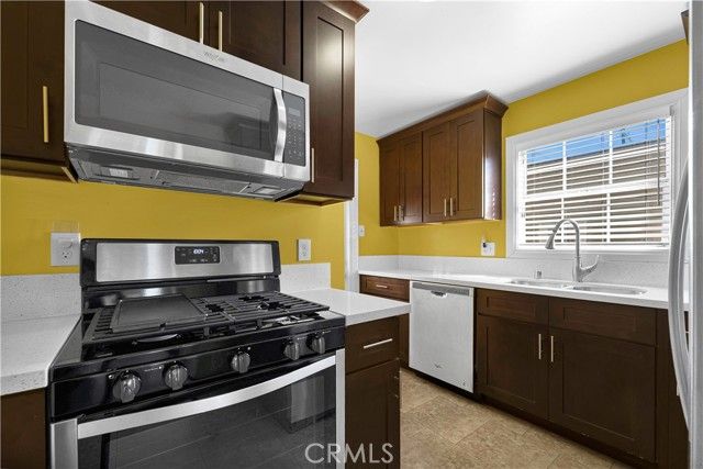 1515 E Walnut Way, Long Beach, CA 90813