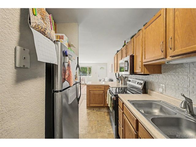 857 S Van Gordon Ct D205, Lakewood, CO 80228