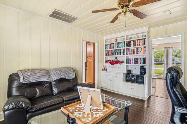 4375 Thomas St., Loris, SC 29569