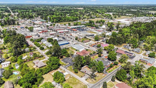 4375 Thomas St., Loris, SC 29569