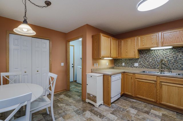 17257 Marshfield Lane, Prior Lake, MN 55372