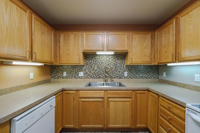 17257 Marshfield Lane, Prior Lake, MN 55372