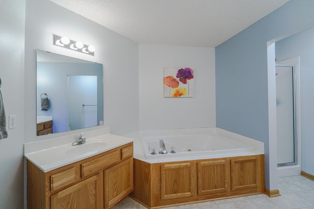 17257 Marshfield Lane, Prior Lake, MN 55372