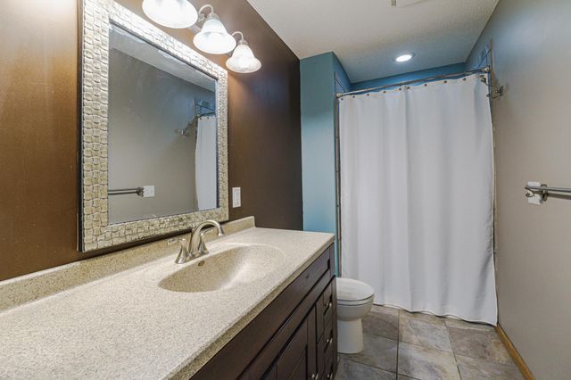 17257 Marshfield Lane, Prior Lake, MN 55372