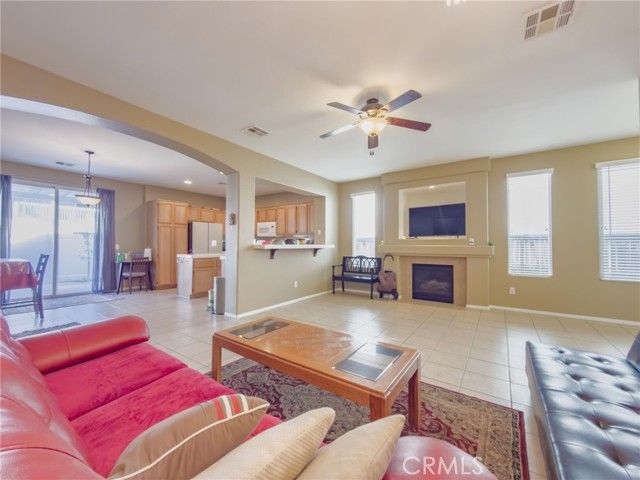 9421 Dragon Tree Drive, Hesperia, CA 92344