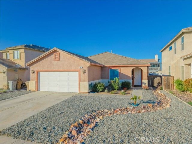 9421 Dragon Tree Drive, Hesperia, CA 92344