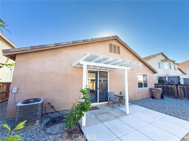 9421 Dragon Tree Drive, Hesperia, CA 92344