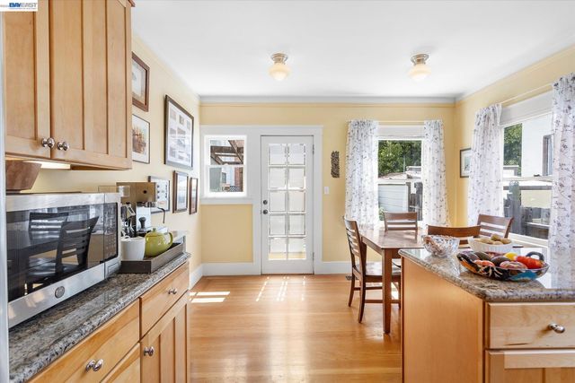 1610 Pacific Ave., Alameda, CA 94501