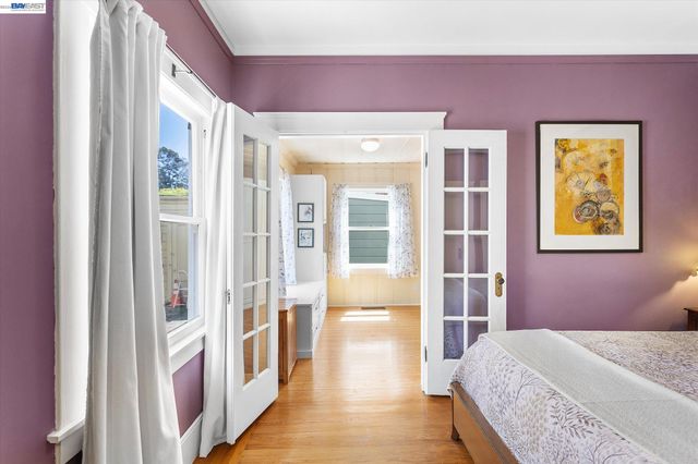 1610 Pacific Ave., Alameda, CA 94501
