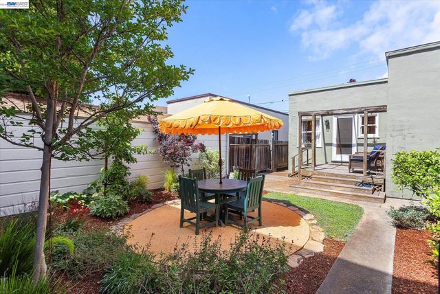 1610 Pacific Ave., Alameda, CA 94501