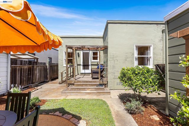 1610 Pacific Ave., Alameda, CA 94501