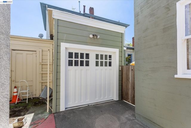 1610 Pacific Ave., Alameda, CA 94501