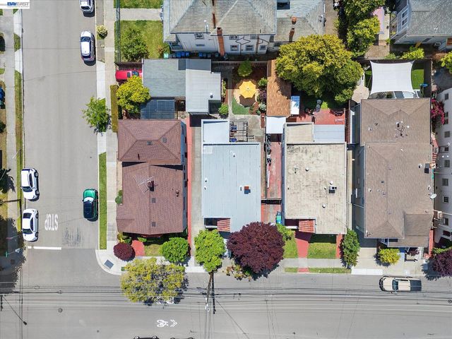 1610 Pacific Ave., Alameda, CA 94501