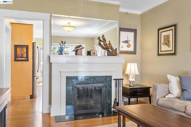1610 Pacific Ave., Alameda, CA 94501