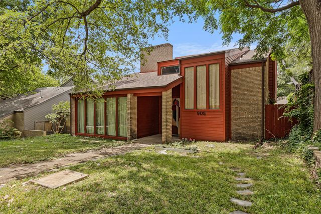 905 Easton Place, Dallas, TX 75218