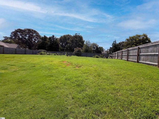 155 Eagle Ridge Drive, Chesnee, SC 29323