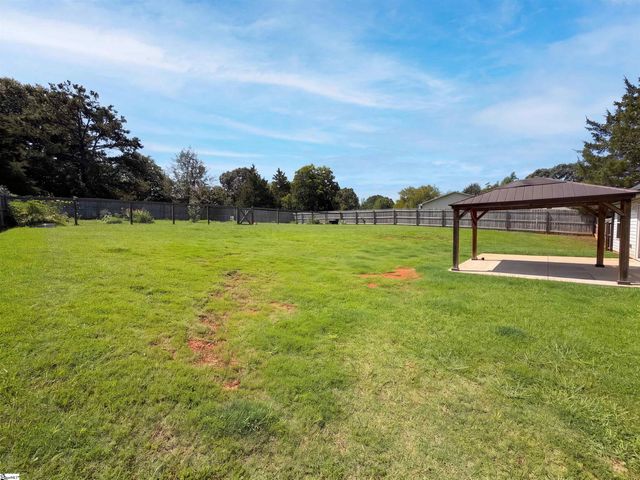 155 Eagle Ridge Drive, Chesnee, SC 29323