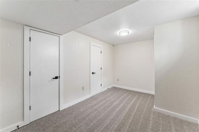 510 SE 21st Street, Oak Grove, MO 64075