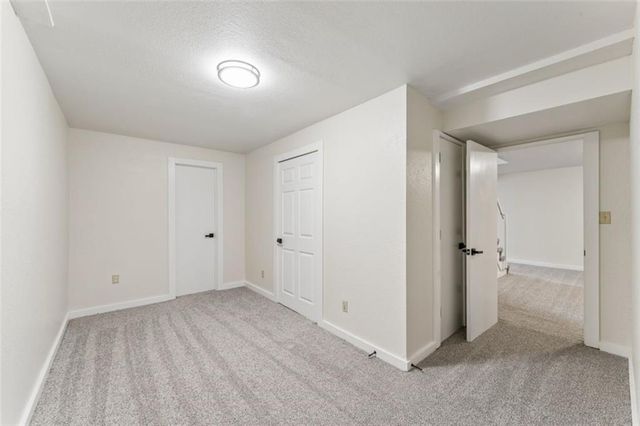 510 SE 21st Street, Oak Grove, MO 64075