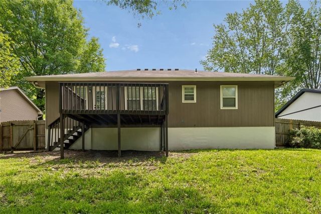 510 SE 21st Street, Oak Grove, MO 64075