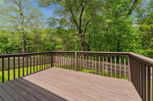 510 SE 21st Street, Oak Grove, MO 64075