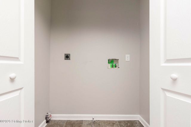 205 Tecumseh Dr, Shepherdsville, KY 40165