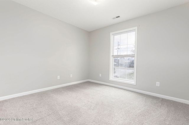 205 Tecumseh Dr, Shepherdsville, KY 40165