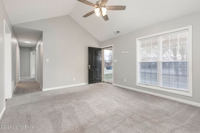 205 Tecumseh Dr, Shepherdsville, KY 40165