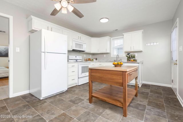 205 Tecumseh Dr, Shepherdsville, KY 40165