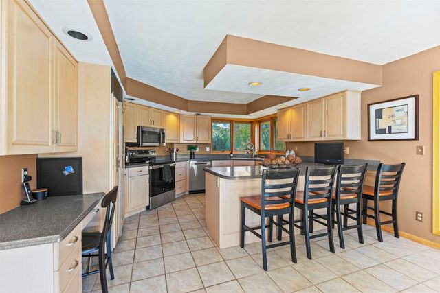 9802 RIVER BEND Drive, Roscoe, IL 61073