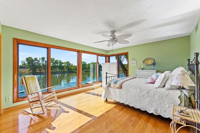 9802 RIVER BEND Drive, Roscoe, IL 61073