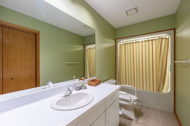 9802 RIVER BEND Drive, Roscoe, IL 61073