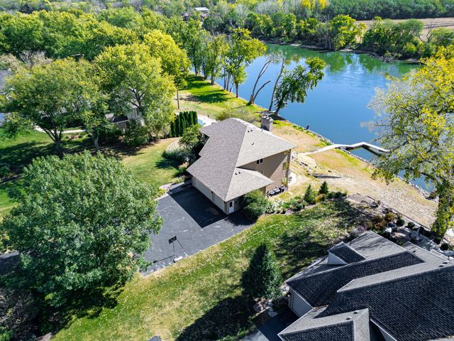 9802 RIVER BEND Drive, Roscoe, IL 61073