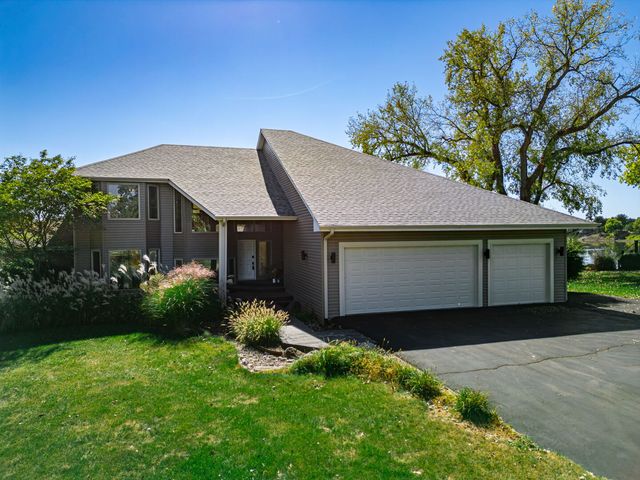 9802 RIVER BEND Drive, Roscoe, IL 61073