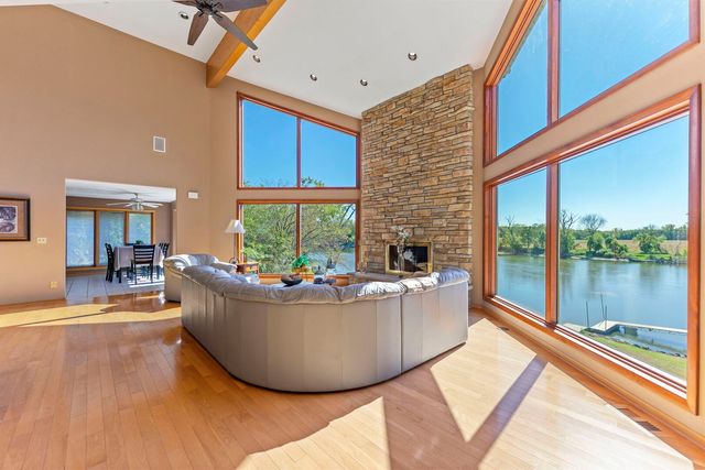 9802 RIVER BEND Drive, Roscoe, IL 61073