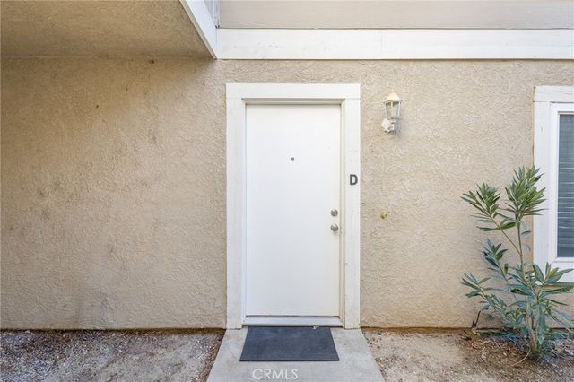 31315 The Old Road D, Castaic, CA 91384