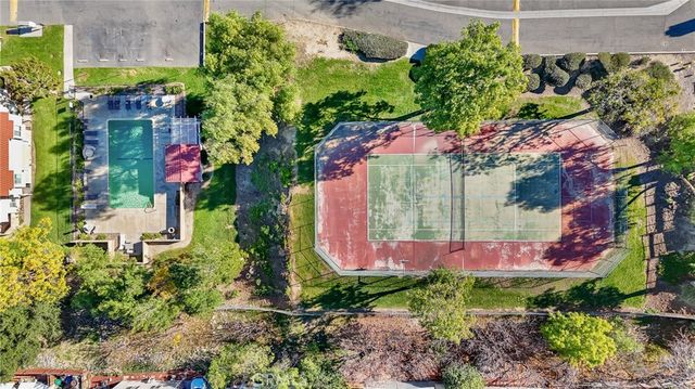 31315 The Old Road D, Castaic, CA 91384