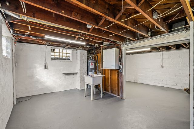 344 Woodside Rd, Forest Hills Boro, PA 15221