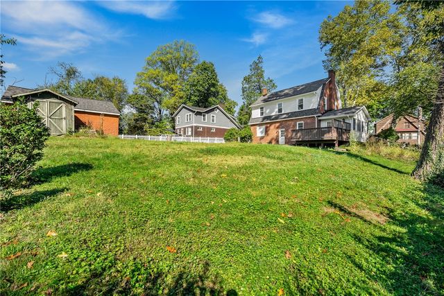 344 Woodside Rd, Forest Hills Boro, PA 15221