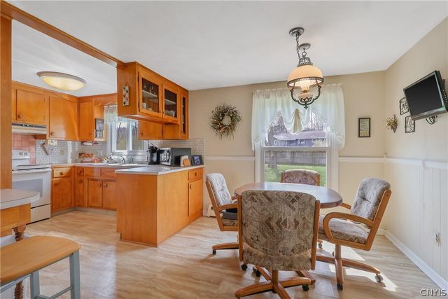 4868 Juneway Drive South, Salina, NY 13088