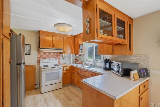 4868 Juneway Drive South, Salina, NY 13088