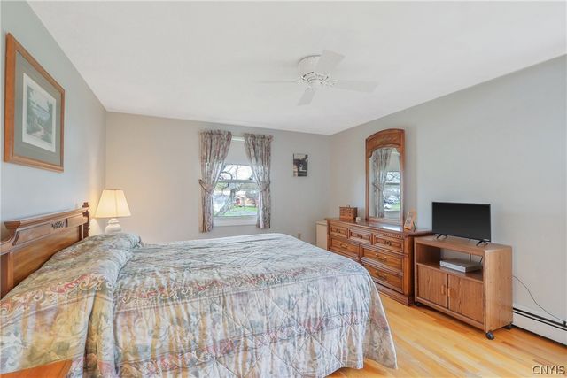 4868 Juneway Drive South, Salina, NY 13088