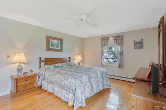 4868 Juneway Drive South, Salina, NY 13088