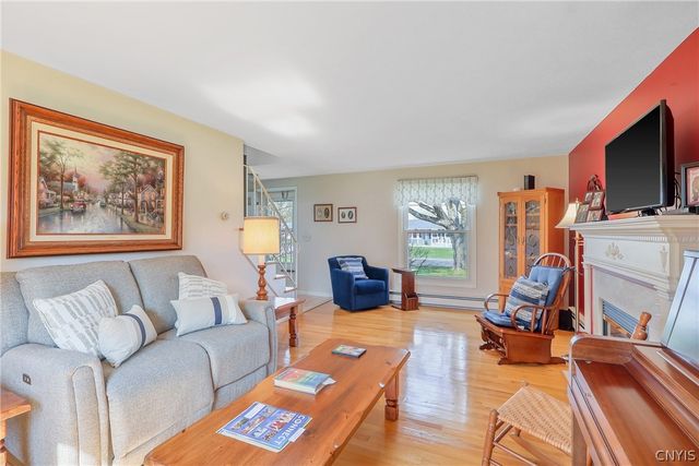 4868 Juneway Drive South, Salina, NY 13088