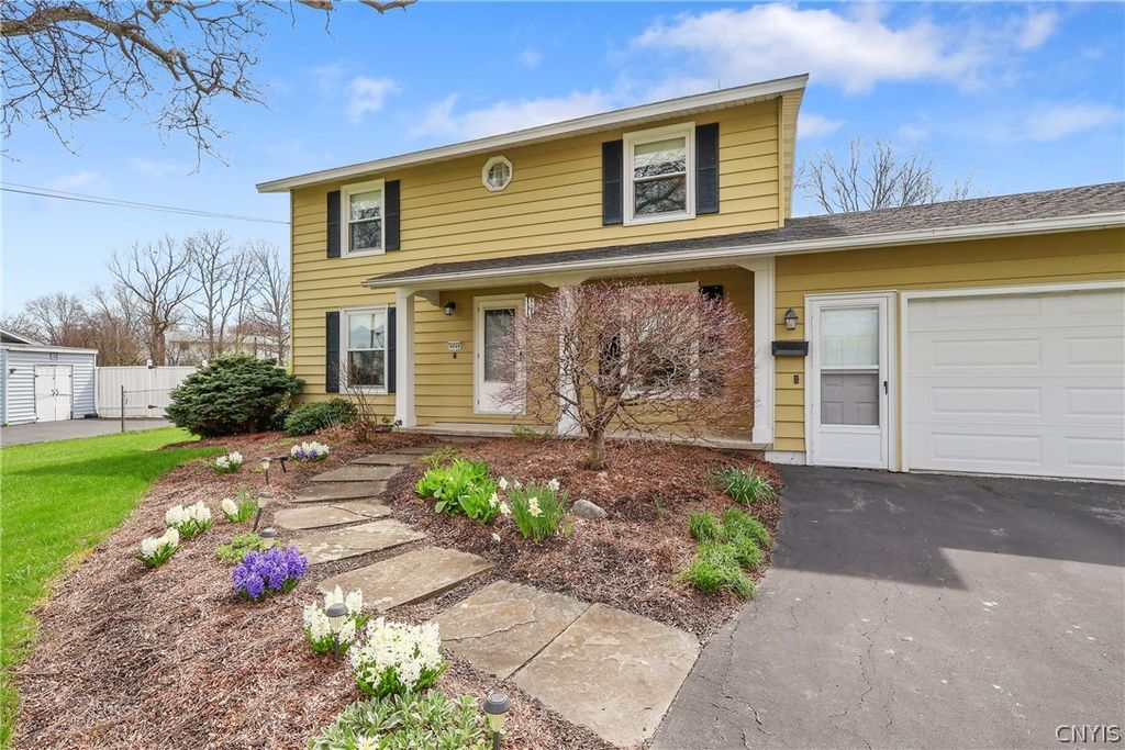 4868 Juneway Drive South, Salina, NY 13088