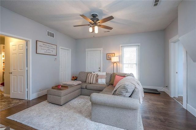 210 W Piankishaw Street, Paola, KS 66071